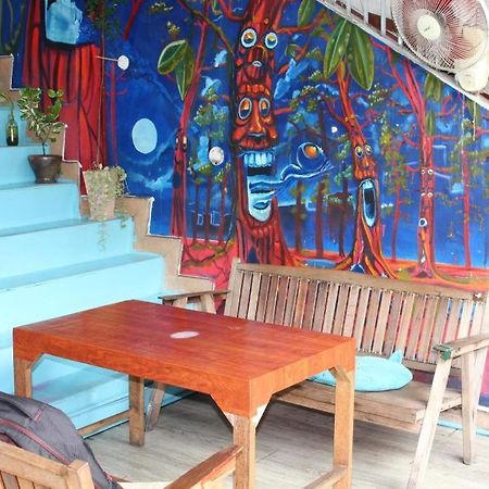 The Twins Hostel Bangkok Exteriör bild