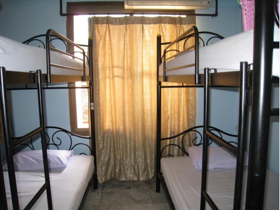 The Twins Hostel Bangkok Exteriör bild